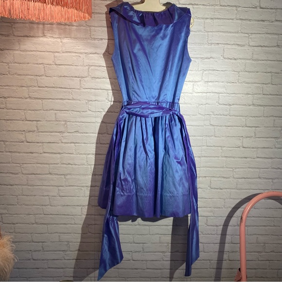 Vintage Dress Catherine Regehr 100% Silk Metallic Blue Stunning Size P (Small) - Picture 3 of 16